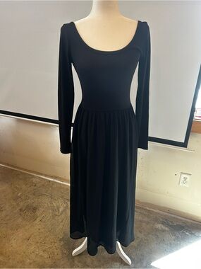 GAP Black Long Sleeve Scoop Neck Maxi Dress